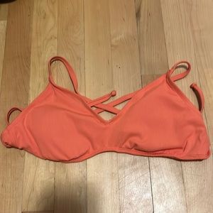 Carve design top in coral size med-dd